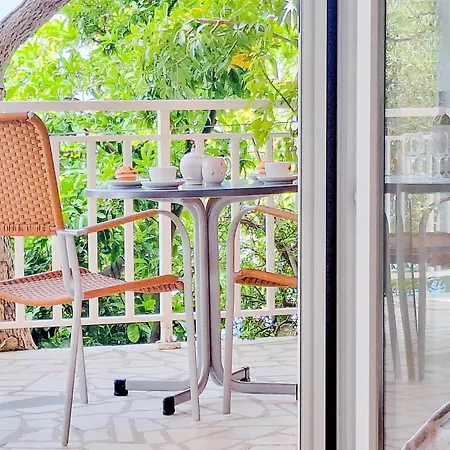 Lemon Tree Apartamento